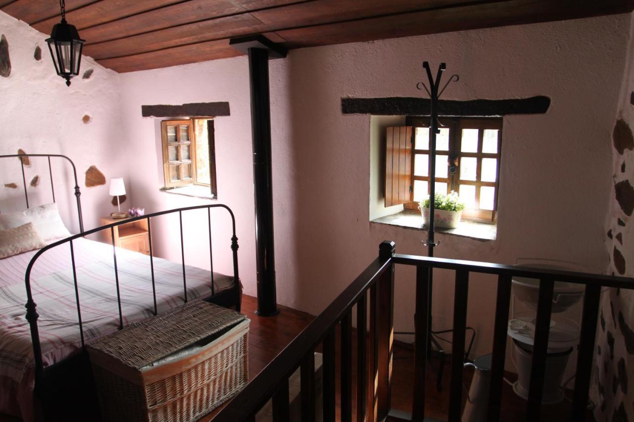 Casa Em Xisto Na Serra Da Lousa, Gondramaz Exterior photo